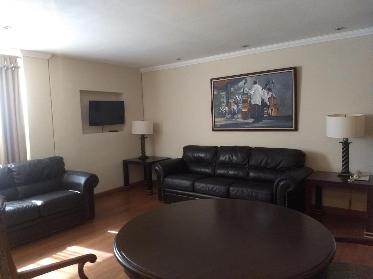 Rose Hotel Monterrey Zewnętrze zdjęcie