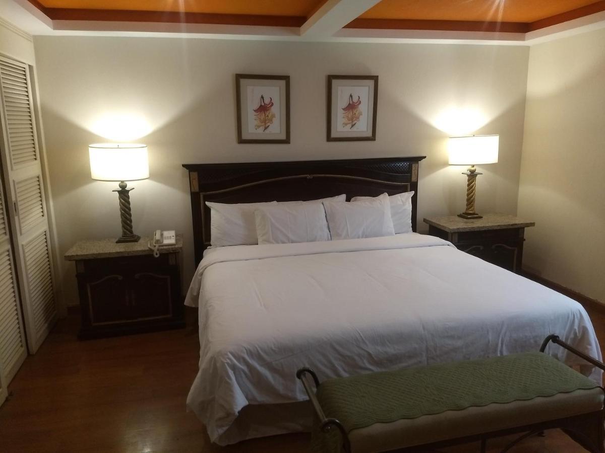 Rose Hotel Monterrey Zewnętrze zdjęcie