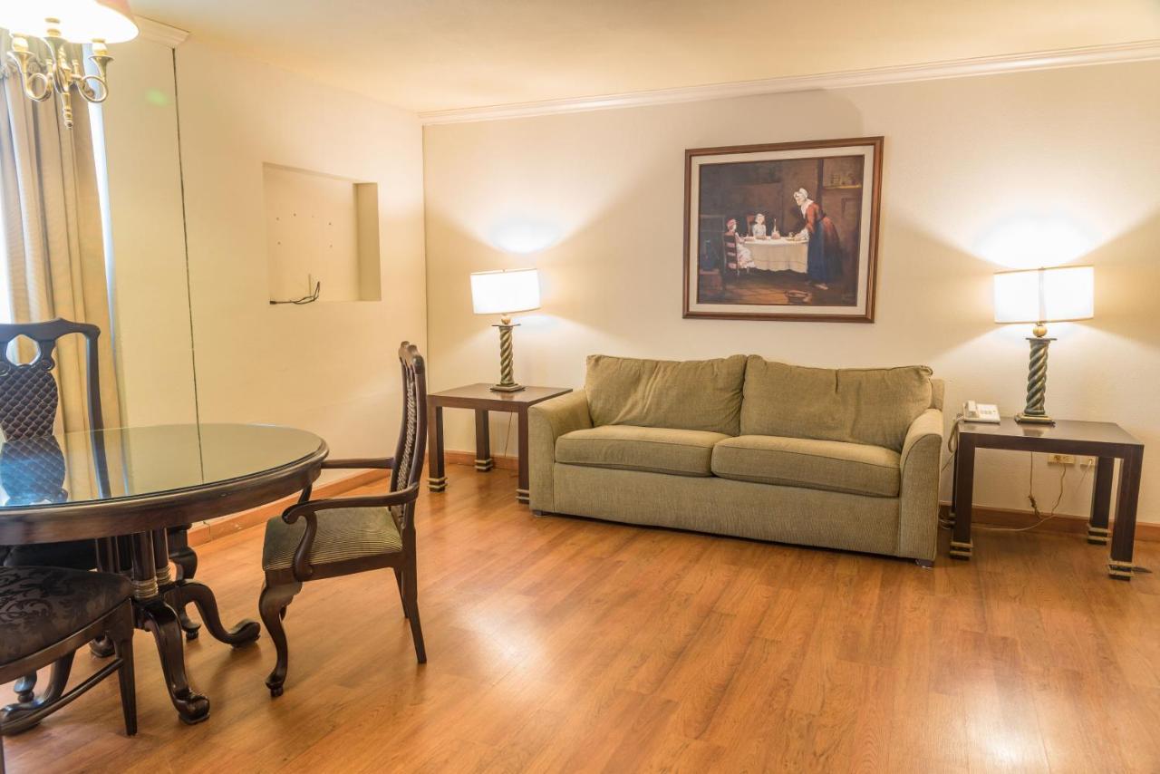 Rose Hotel Monterrey Zewnętrze zdjęcie